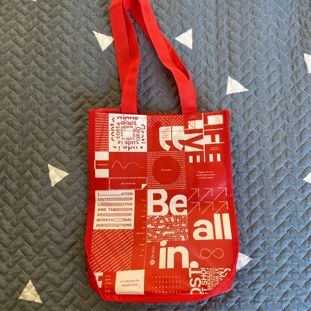 lululemon bag